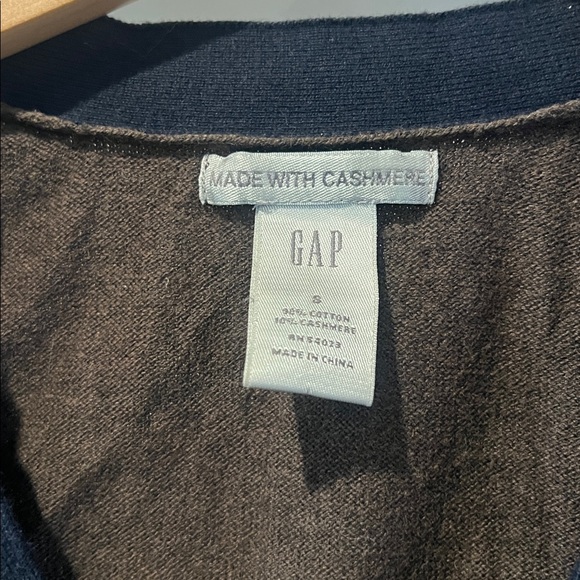 GAP cashmere Brown and navy V-Neck button front Cardigan small - Picture 5 of 9